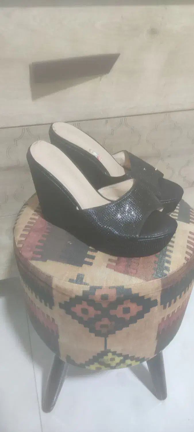 کیف و کفش|کیف، کفش، کمربند|آران و بیدگل, |دیوار