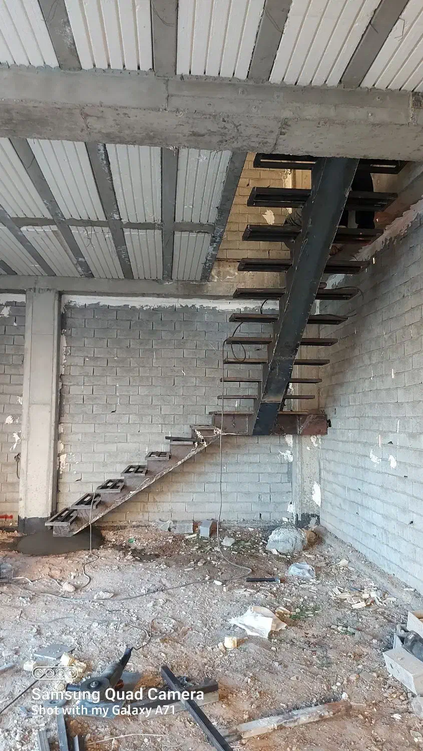 پله وسط باکس اصفهان|مصالح و تجهیزات ساختمان|لواسان, |دیوار