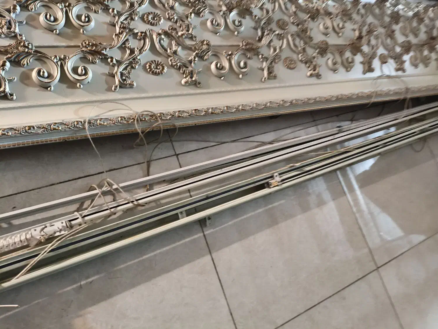 کتیبه و میل پرده|پرده، رانر، رومیزی|سراب, |دیوار