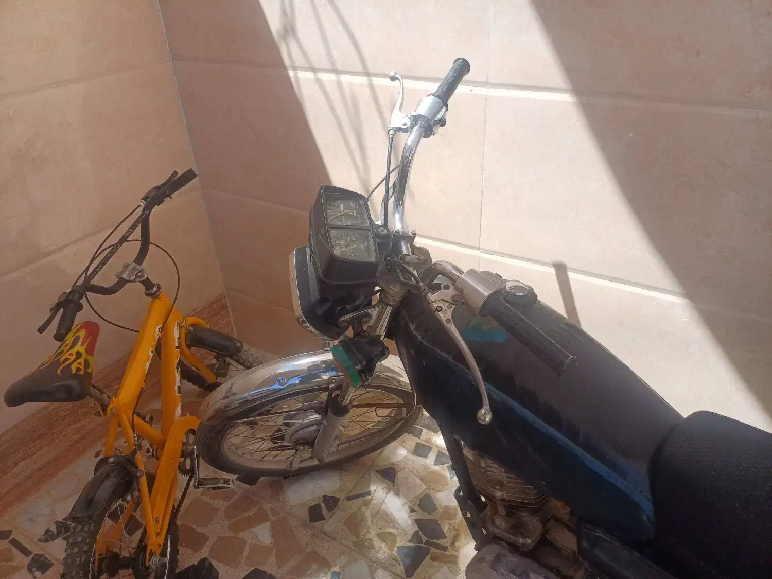 هوندا ۱۲۵|موتورسیکلت|شاهین‌شهر, شهرک گلدیس|دیوار