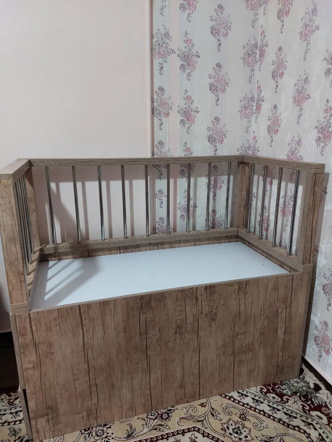 تخت کودک|تخت و صندلی بچه|کرمان, |دیوار