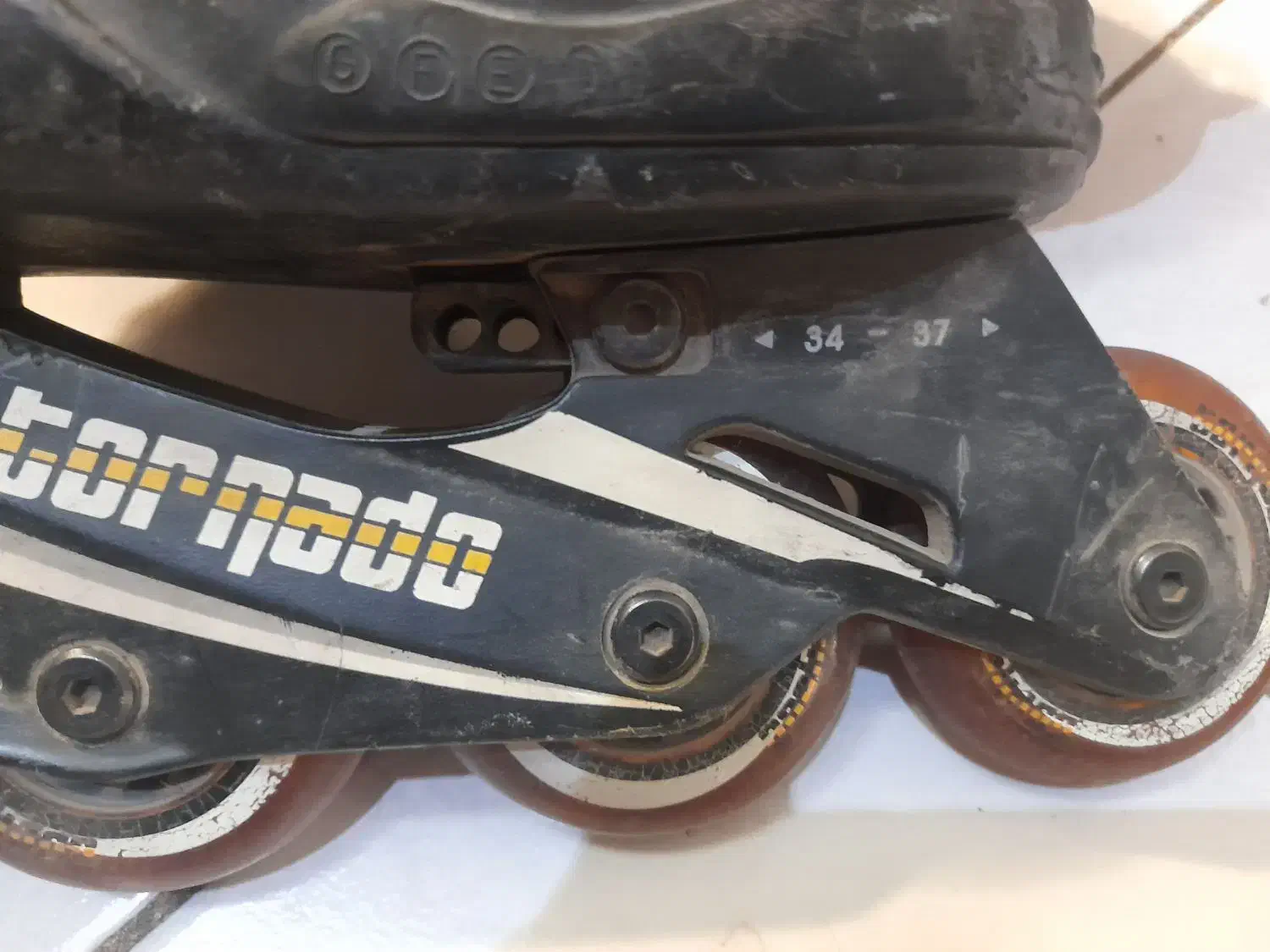 اسکیت کفشی|دوچرخه، اسکیت، اسکوتر|تهران, صادقیه|دیوار