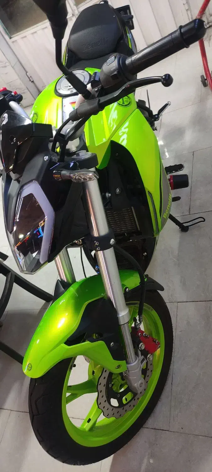 بنلی ۱۸۰ اس ۳۰۰۰ کارکرد در حد نو|موتورسیکلت|رشت, پیرسرا|دیوار