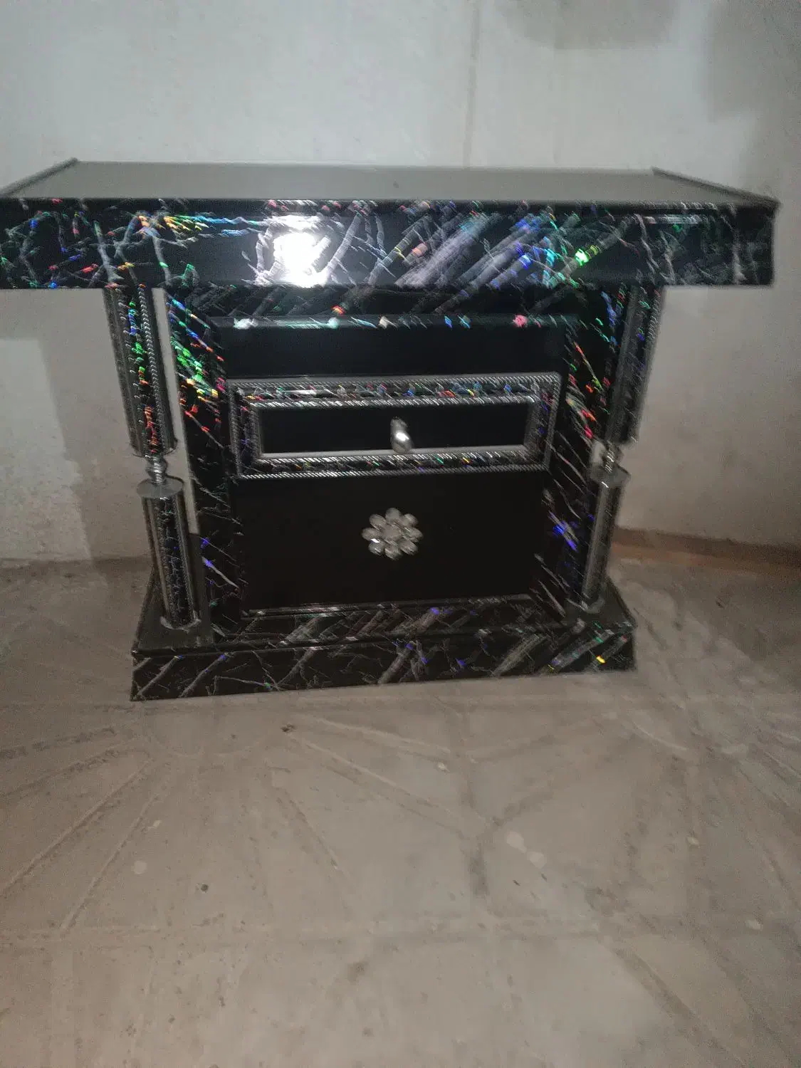 میز وکفش|کیف، کفش، کمربند|داراب, |دیوار