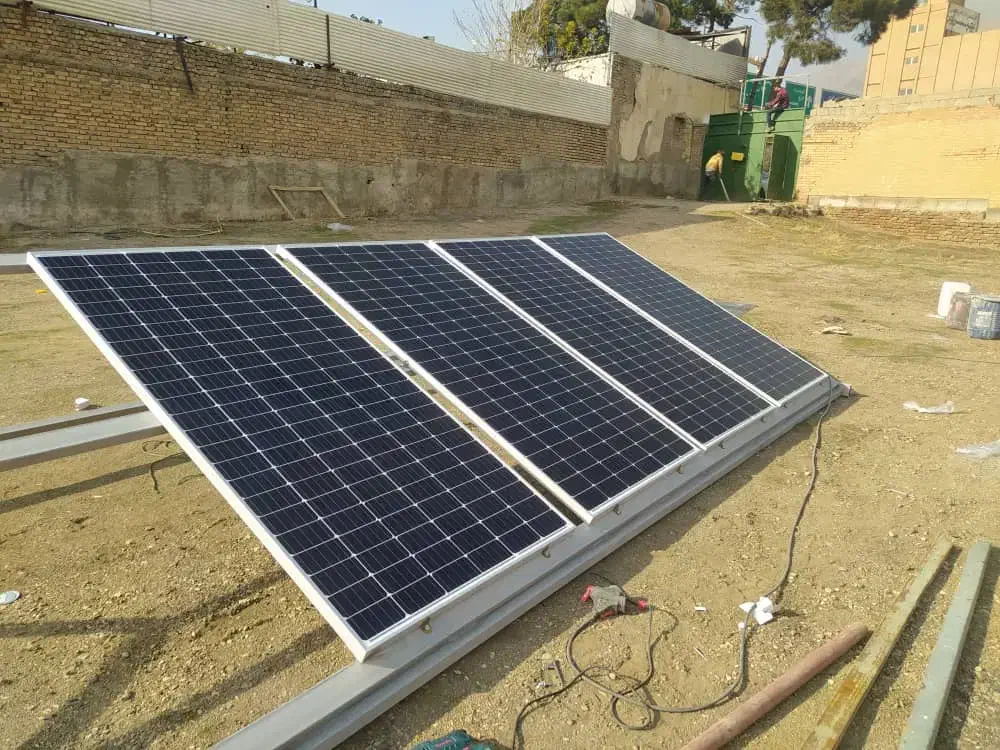 نصب پنل و راه اندازی نیروگاه خورشیدی|خدمات پیشه و مهارت|ساوه, |دیوار