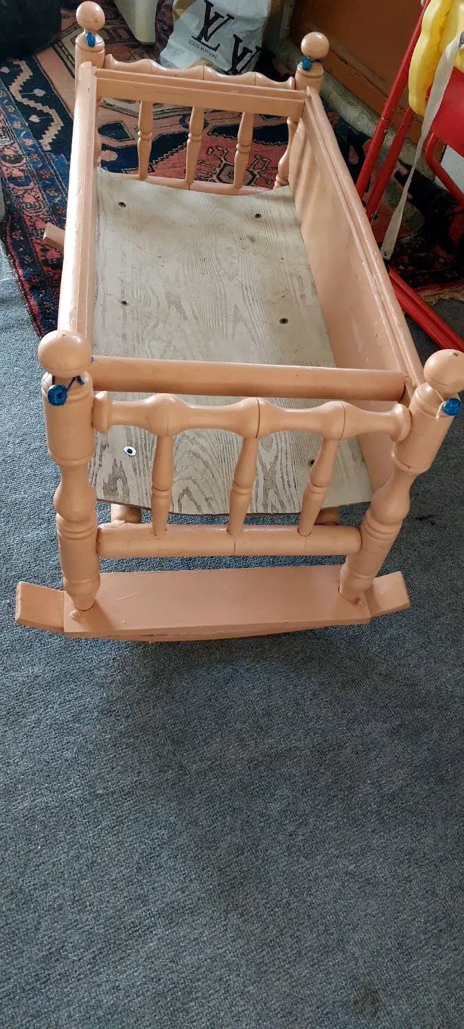 گهواره بچه|تخت و سرویس خواب|سنندج, |دیوار