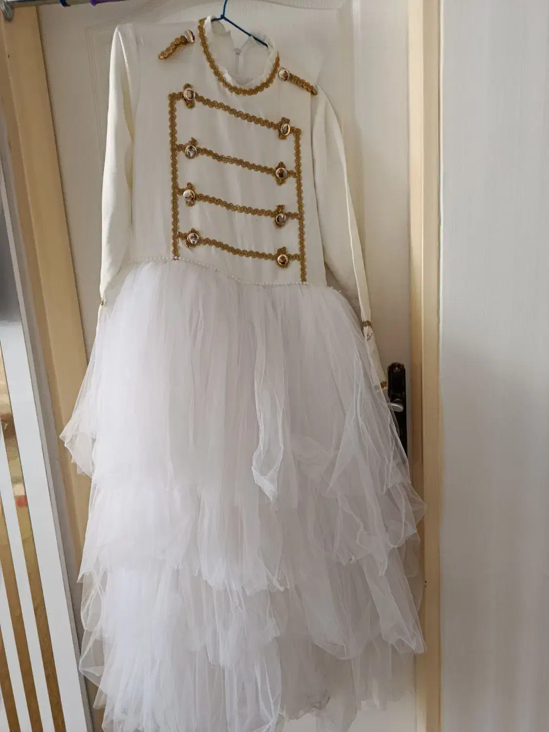 لباس عقد . اتلیه . تولد|لباس|اندیشه, اندیشه فاز ۱|دیوار