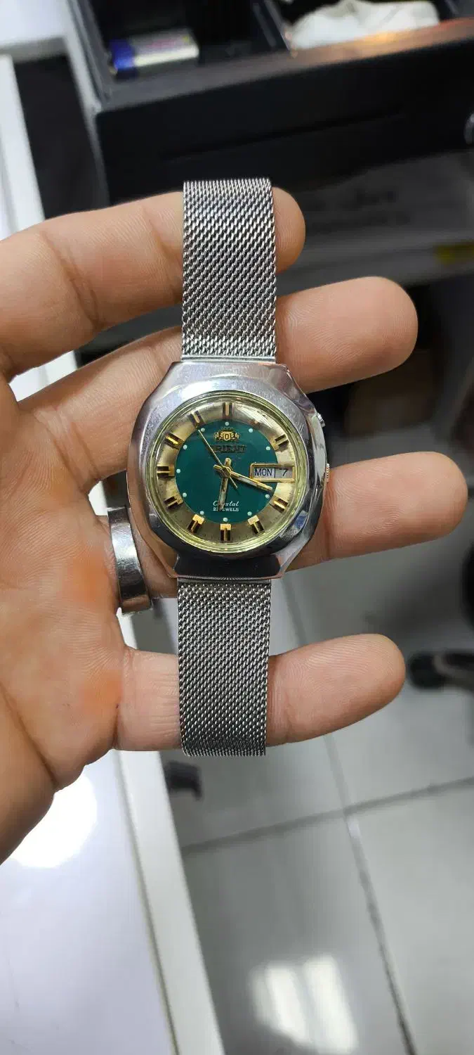 اورینت|ساعت|سنندج, |دیوار