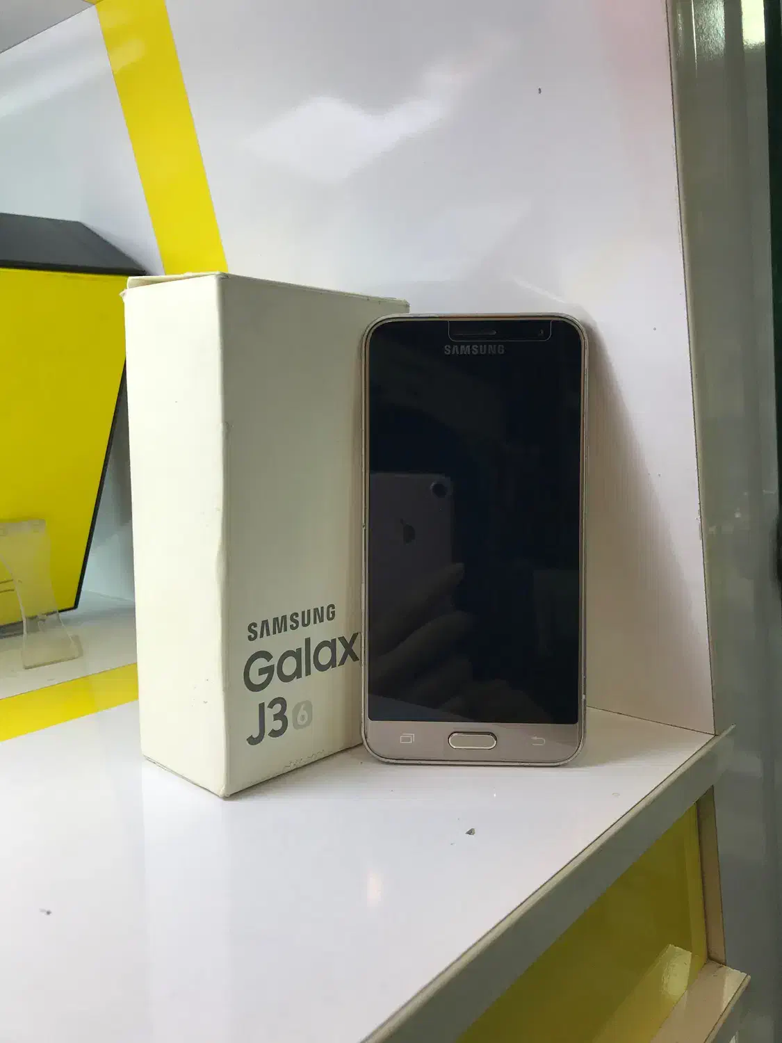 J3 2016|موبایل|رشت, پیرسرا|دیوار