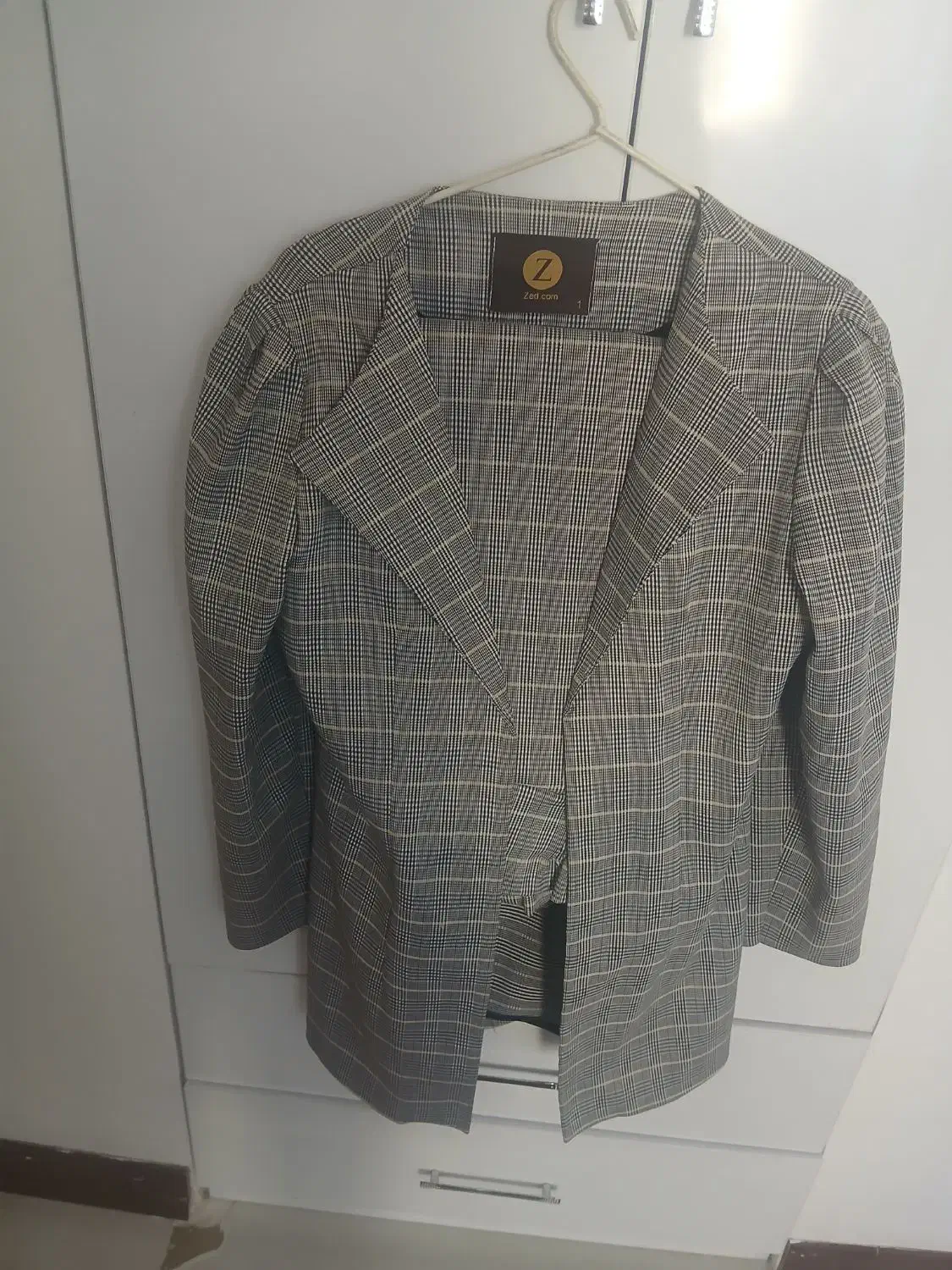 کت و شلوار سایز ۱|لباس|پرند, فاز ۴|دیوار