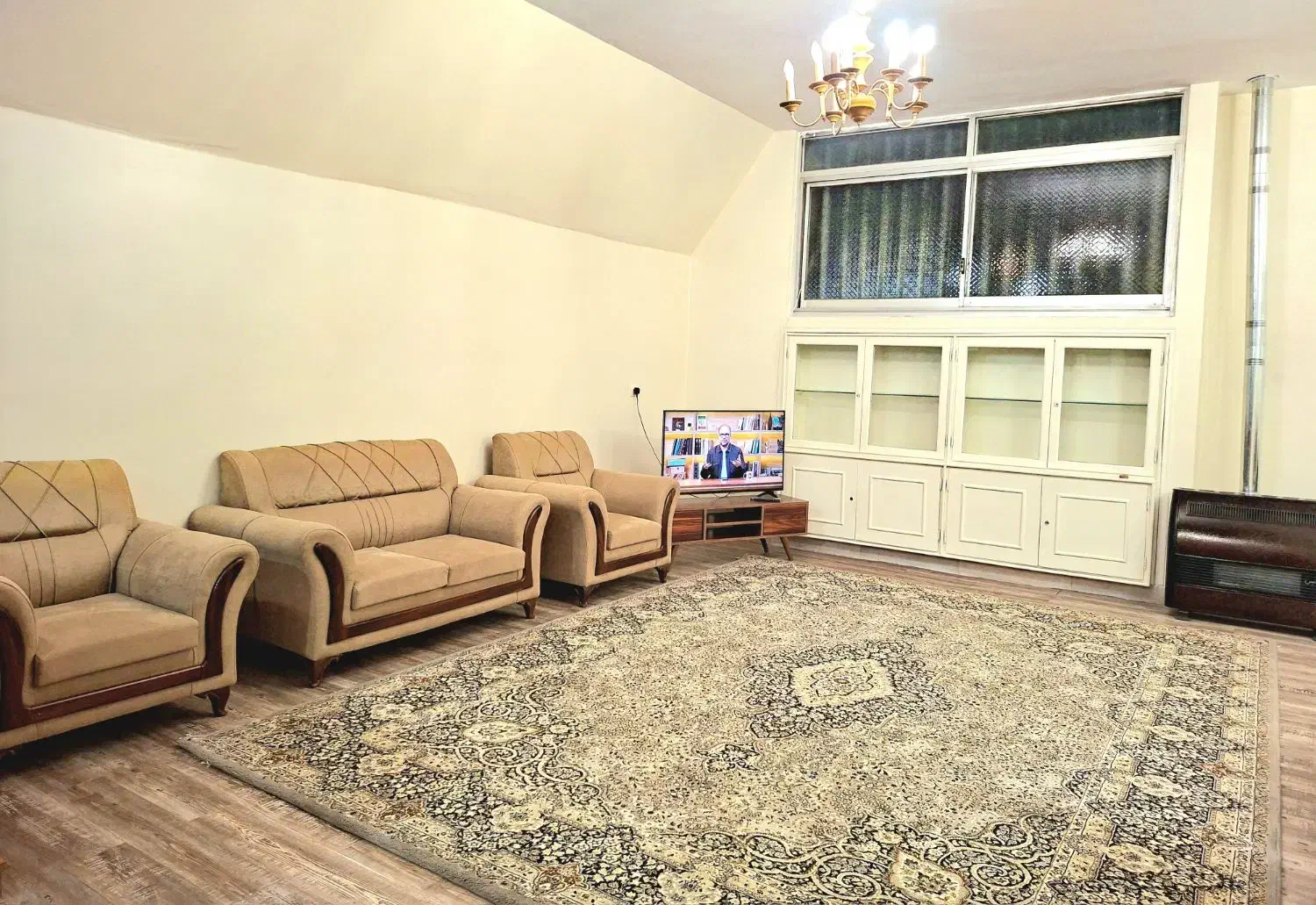 سوییت روزانه،ماهیانه نزدیک پل خواجو نقش جهان ۳۳پل|اجارهٔ کوتاه‌مدت آپارتمان و سوئیت|اصفهان, باغ کاران|دیوار