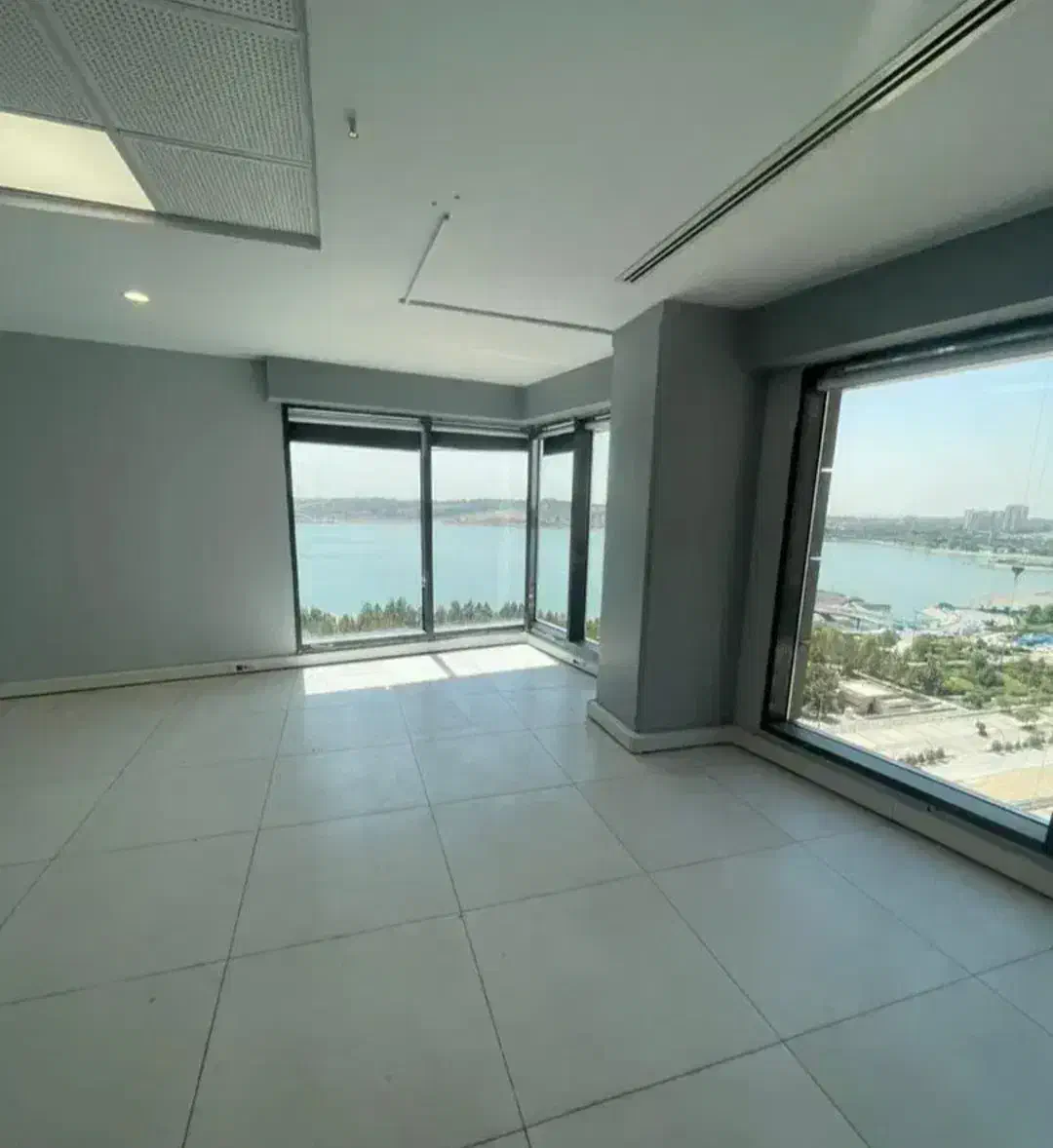 اجاره اداری ۹۸ متری/ ویو آکواریومی|اجارهٔ دفتر کار، اتاق اداری، مطب|تهران, دریاچه شهدای خلیج فارس|دیوار