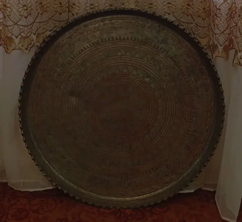 سینی مسی قدیمی|کلکسیون اشیاء عتیقه|تبریز, |دیوار