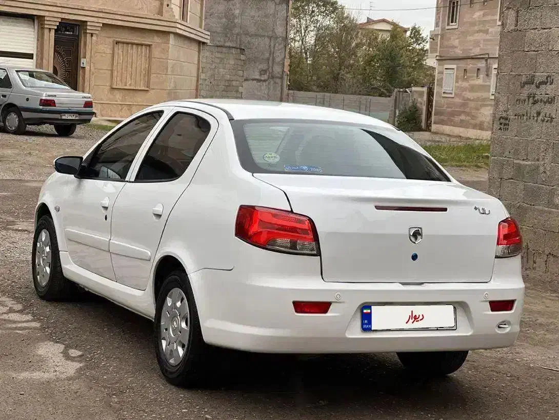 رانا پلاس مدل۱۴۰۰بی رنگ بی ضربه بدون لیسه|خودرو سواری و وانت|رشت, عینک|دیوار