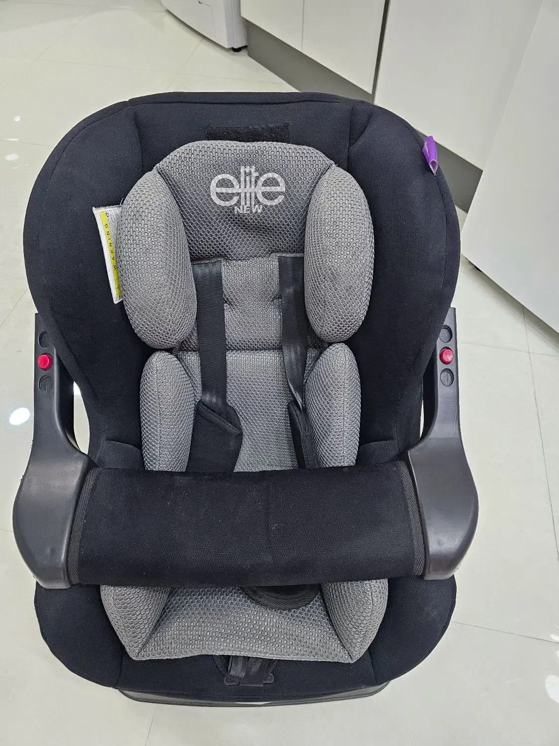 صندلی ماشین|تخت و صندلی بچه|گرمسار, |دیوار