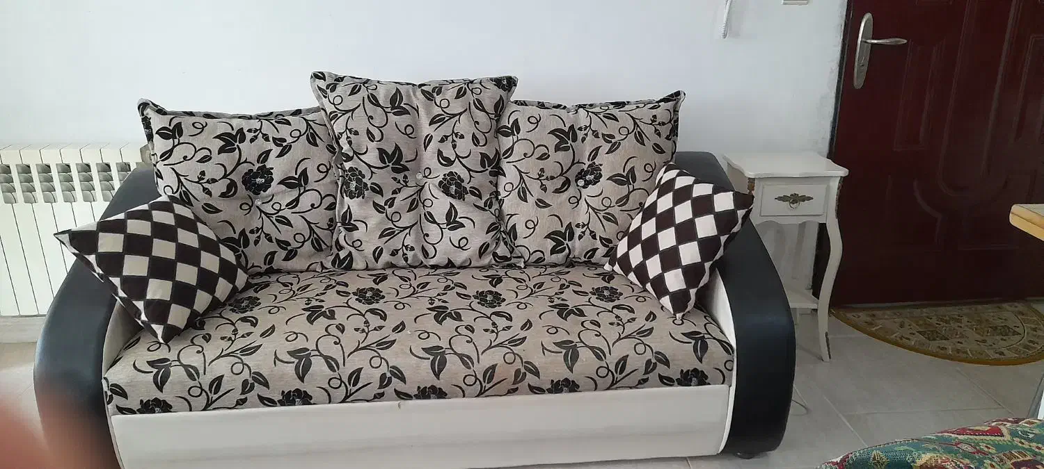 مبل هفت نفره ومیز عسلی|مبلمان خانگی و میز عسلی|رشت, حومه رشت|دیوار