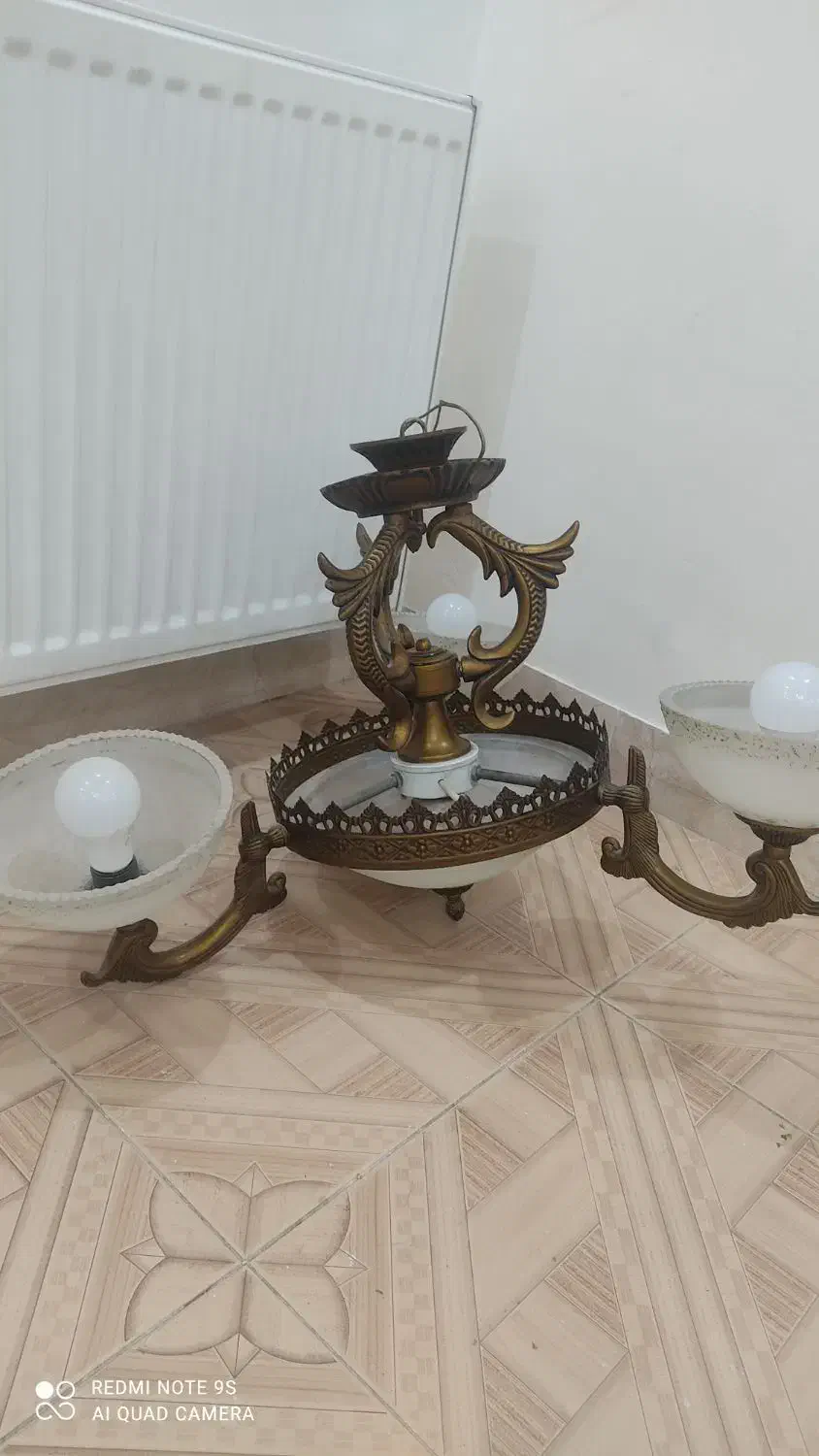 یک جفت لوستر سه شاخه باهم 3 تومن|لوستر و چراغ آویز|تهران, خانی آباد نو جنوبی|دیوار