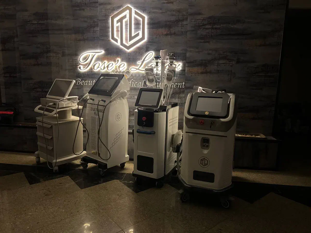 فروش تمامی دستگاه‌های کلینیک‌ ها لیزر جوانسازی|آرایشی، بهداشتی، درمانی|زاهدان, |دیوار