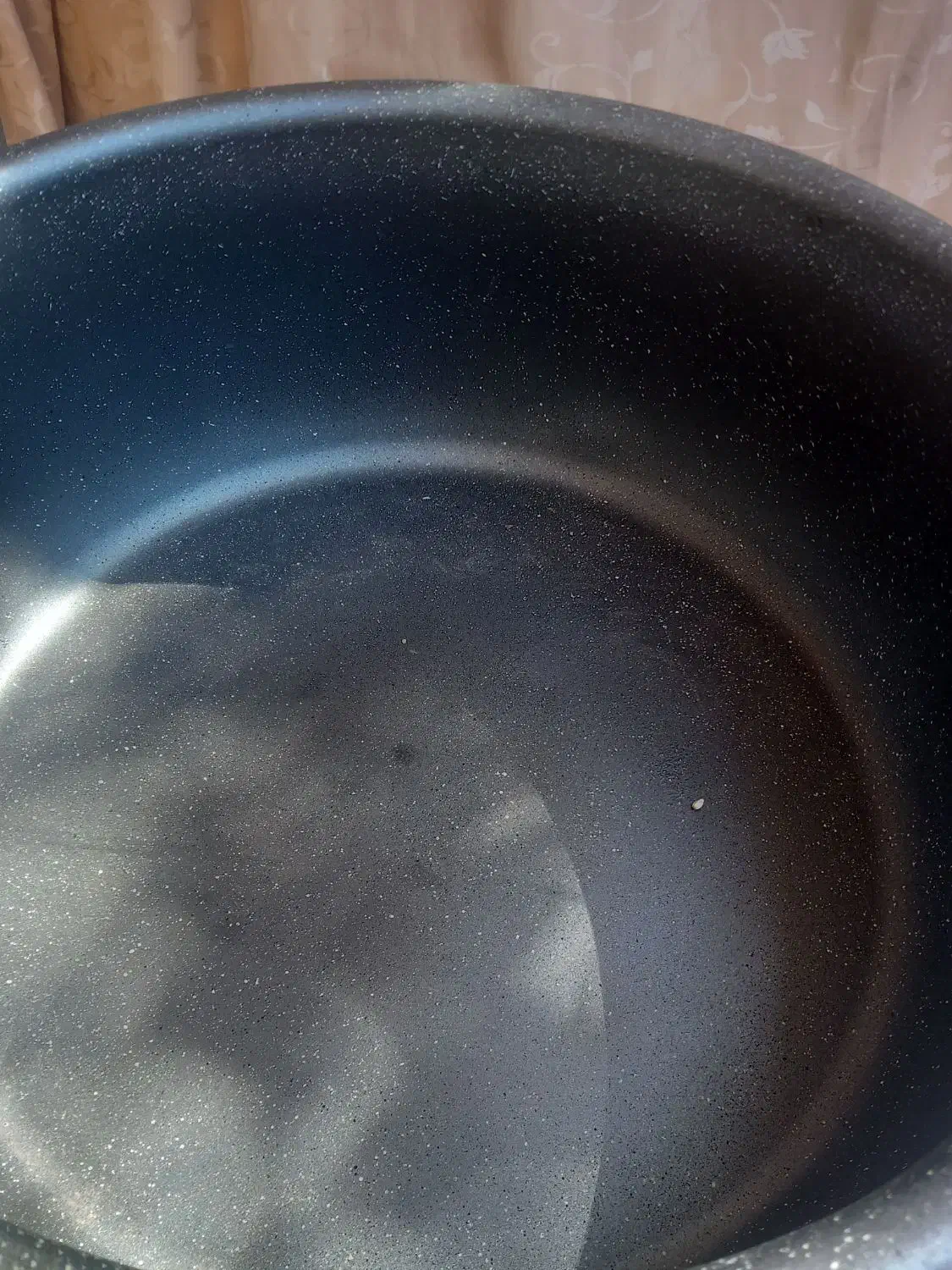 قابلمه بزرگ تفلون|ظروف پختوپز|مشهد, خواجه ربیع|دیوار