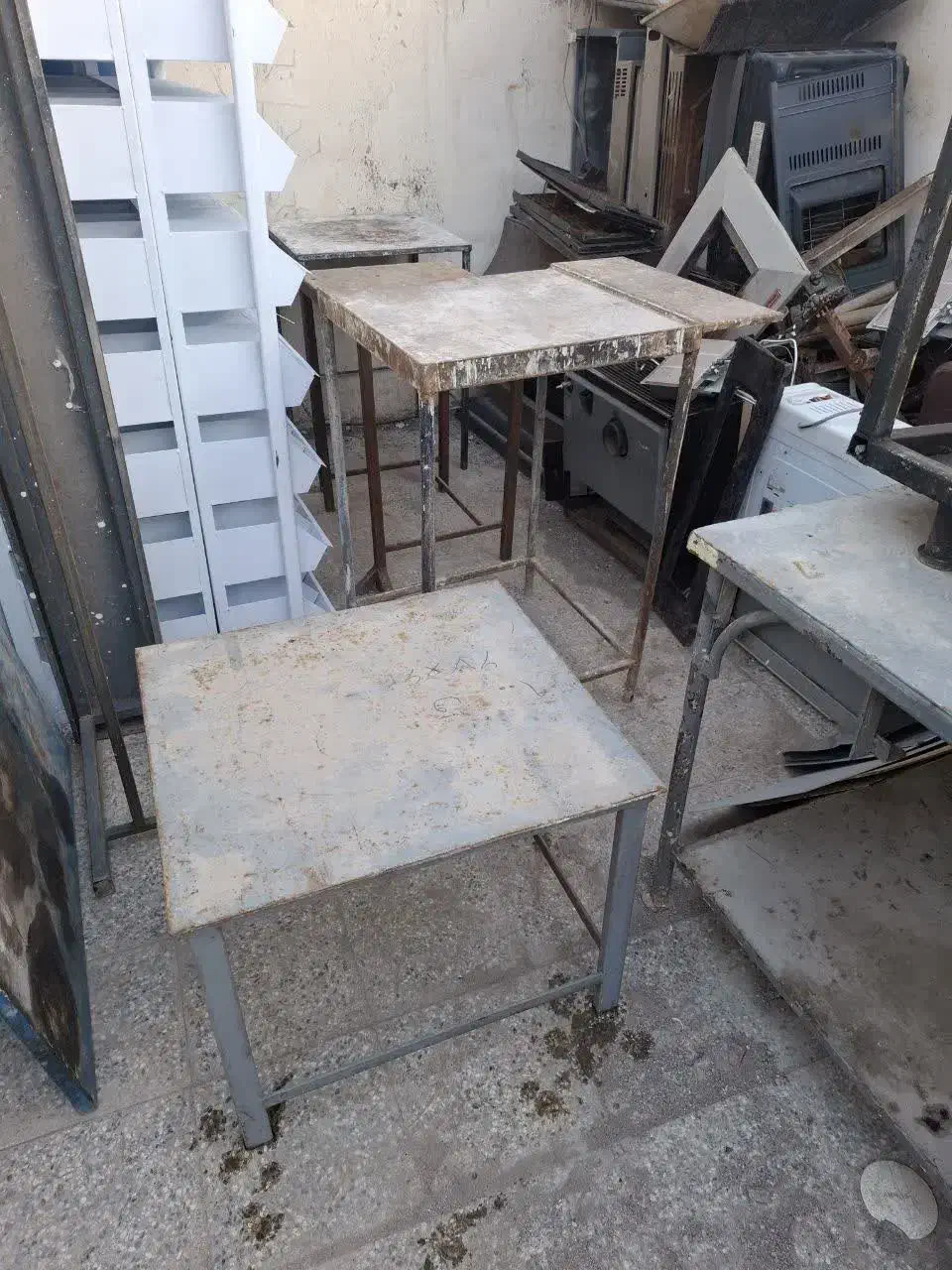 میز کار آهنی|ابزارآلات|برخوار, |دیوار