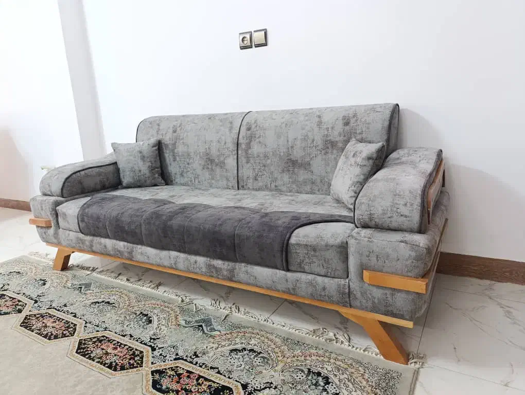 مبل راحتی کاملا نونو مناسب جهیزیه|مبلمان خانگی و میز عسلی|اصفهان, قائمیه|دیوار