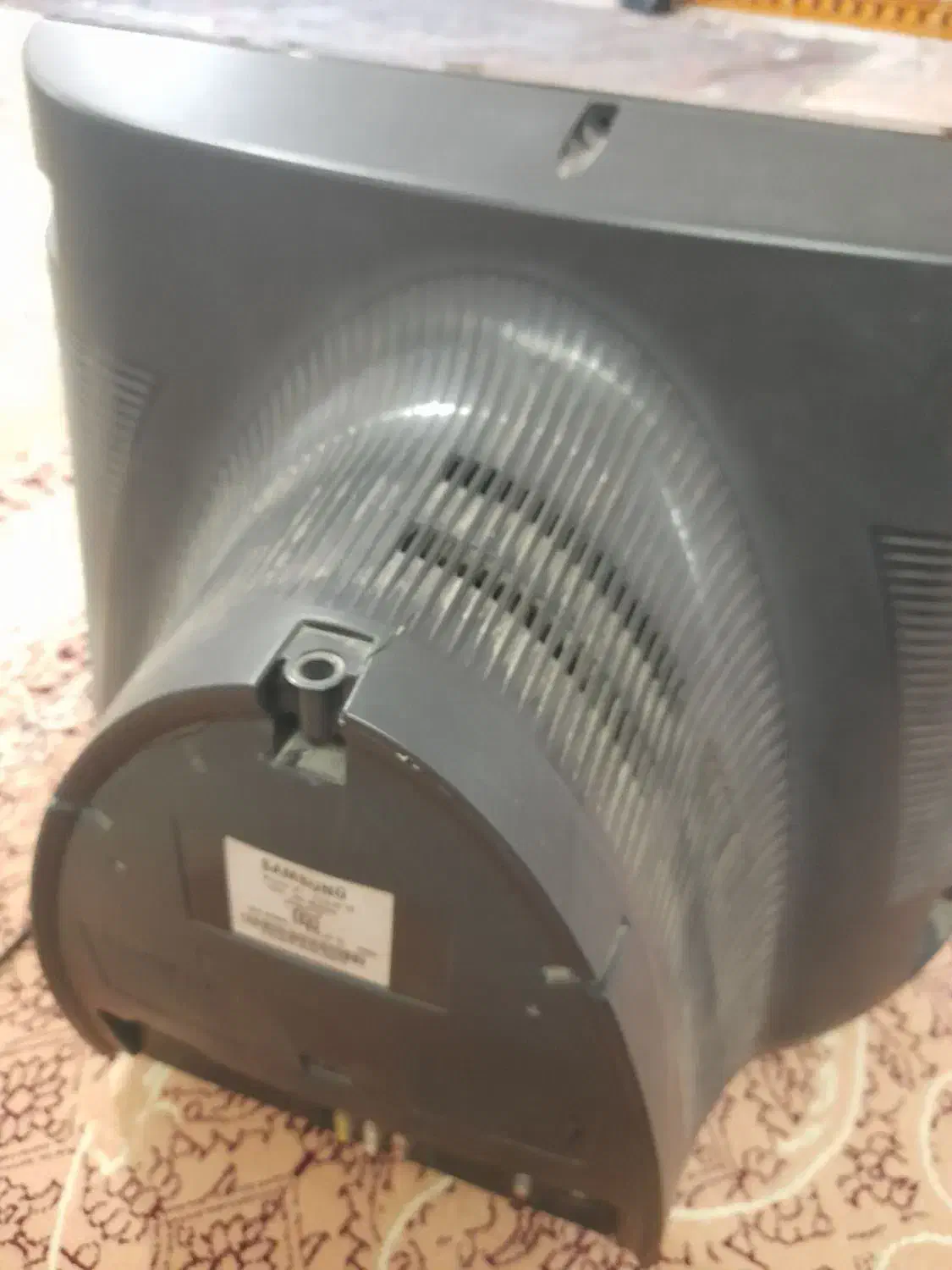 تلویزیون ۲۱ اینچ با دیجیتال|تلویزیون و پروژکتور|خرم‌آباد, |دیوار