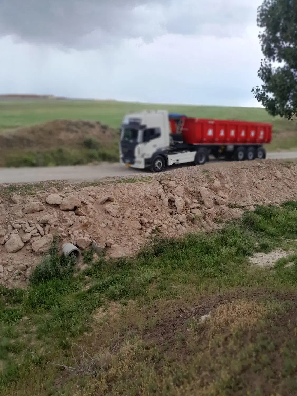 تریلی کمپرسی مدل ۱۴۰۴|خودرو سنگین|اردبیل, |دیوار