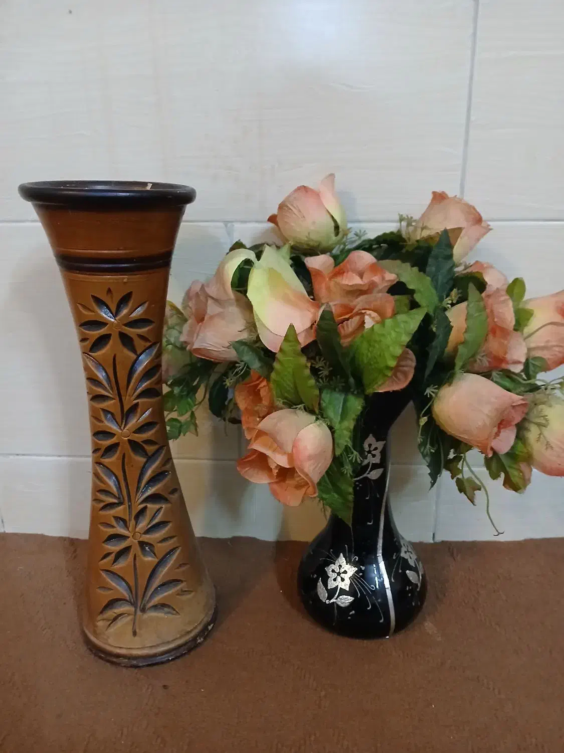 دو عدد گلدان سفالی وکریستال|گل مصنوعی|مشهد, رسالت|دیوار