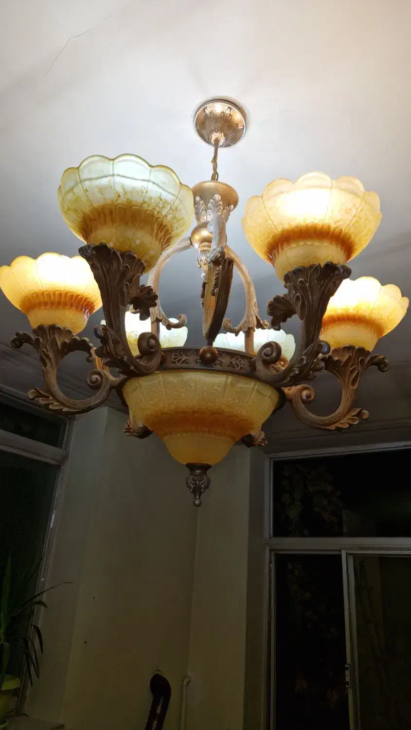 لوستر گل آفتابگردان زرد اُخرایی|لوستر و چراغ آویز|مشهد, کوثر|دیوار