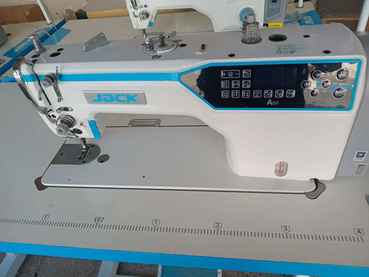 چرخ راسته A6fتمام فول سردوز چهارنخ و پنج نخ|چرخ خیاطی و ریسندگی|محمدیه-قزوین, |دیوار