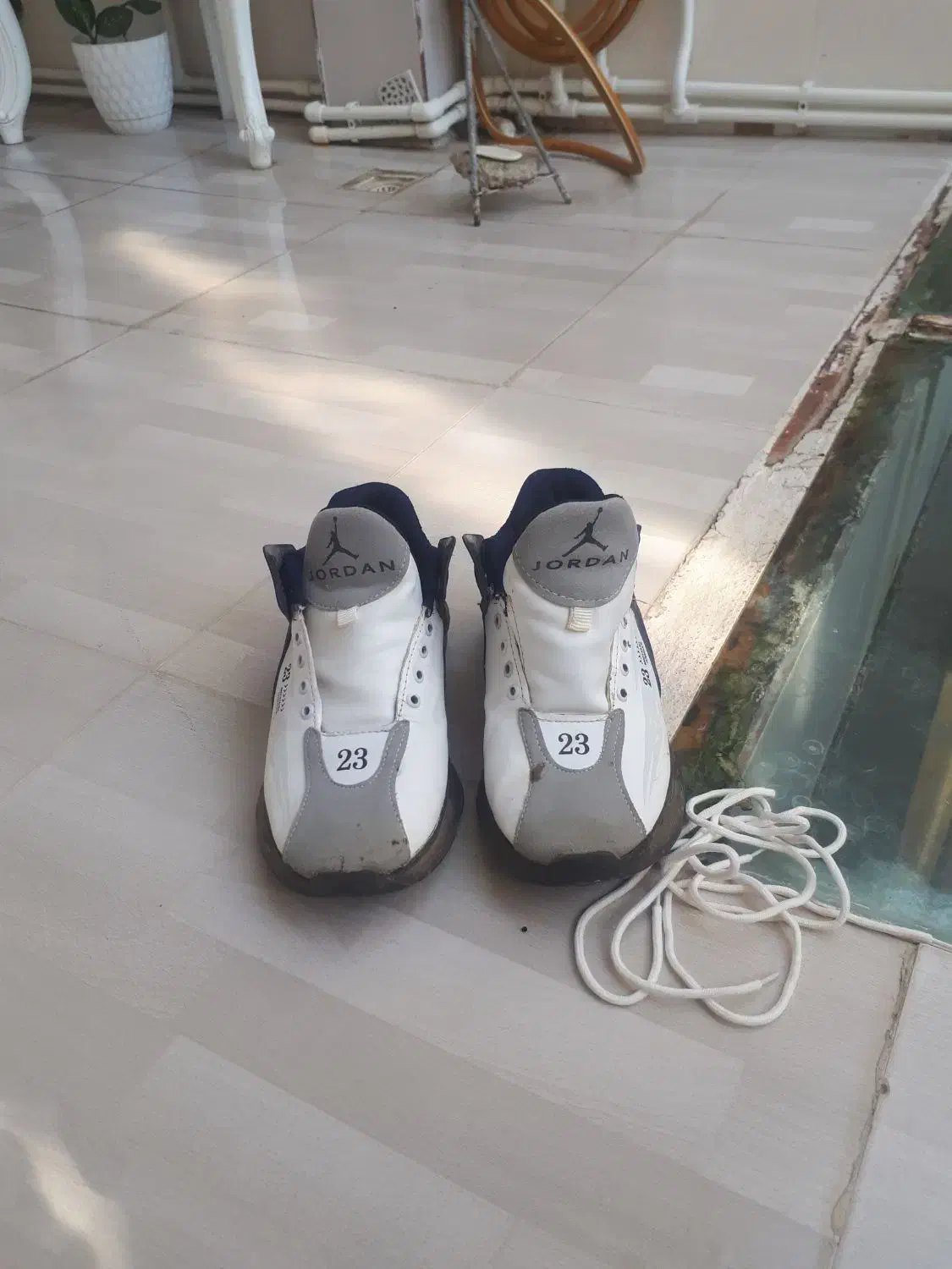 کفش|کیف، کفش، کمربند|سرپل ذهاب, |دیوار