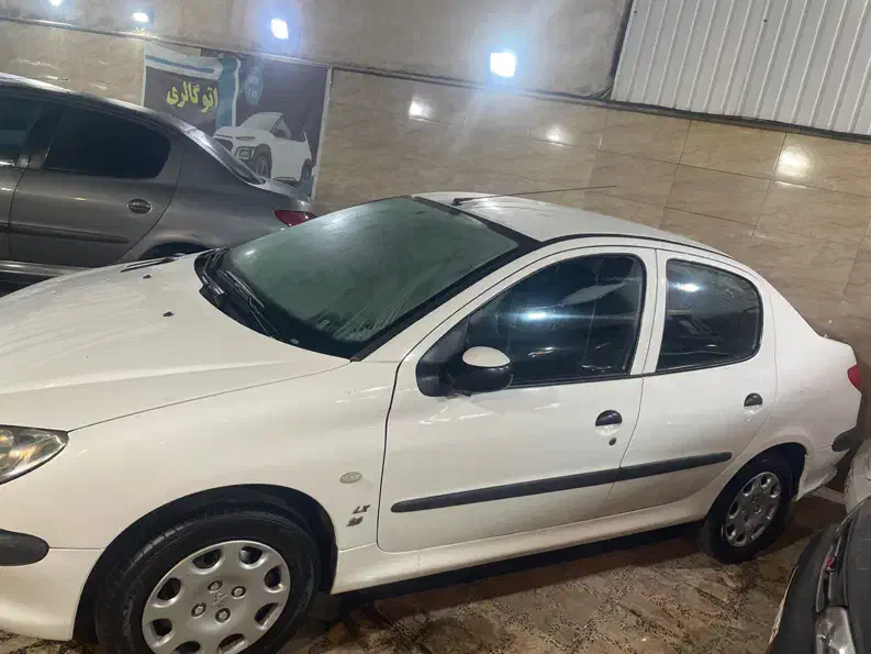 پژو۲۰۶صندوقدار|خودرو سواری و وانت|رشت, شهرک صبا|دیوار