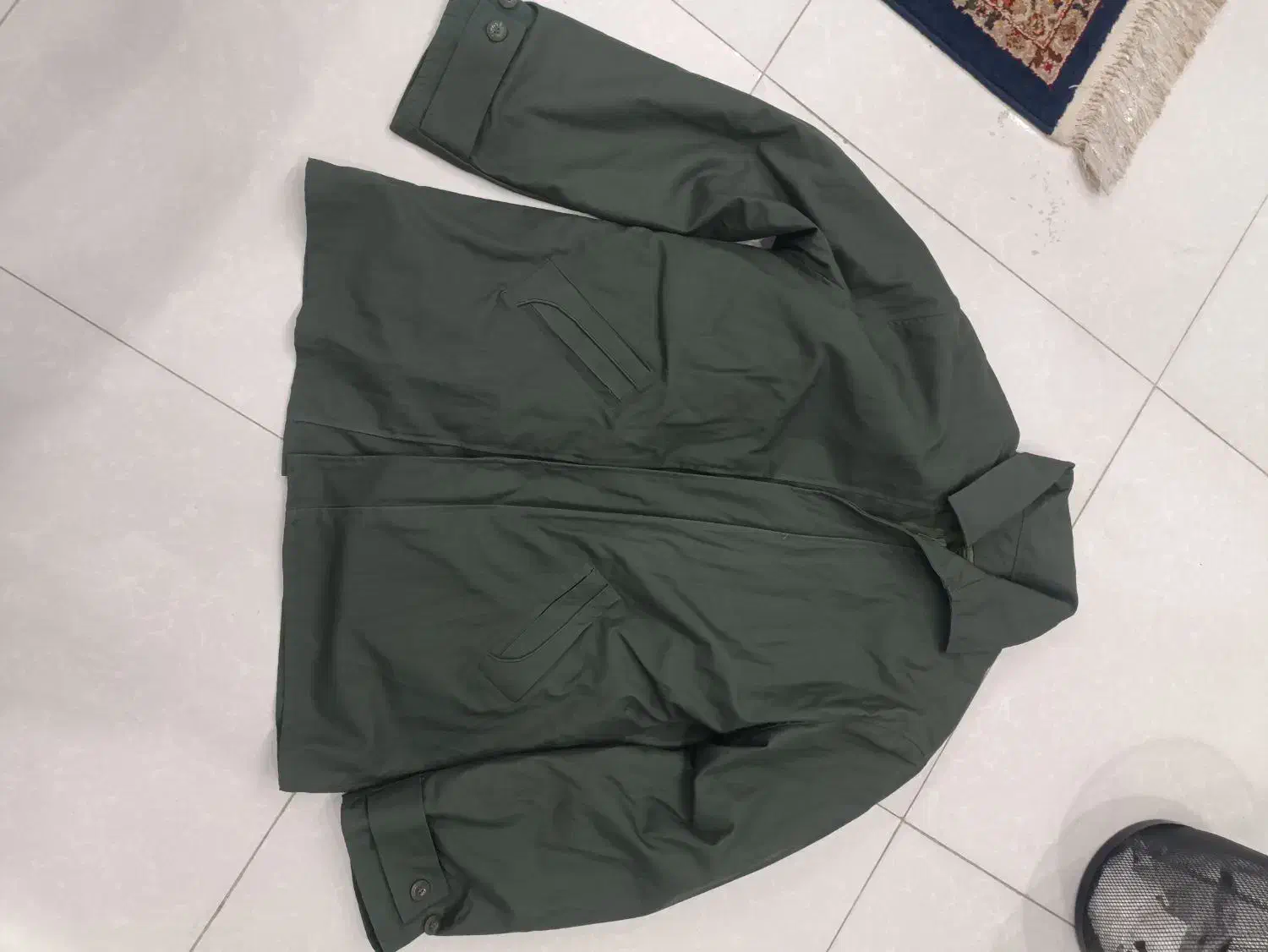 اورکت سبز|لباس|شوشتر, |دیوار