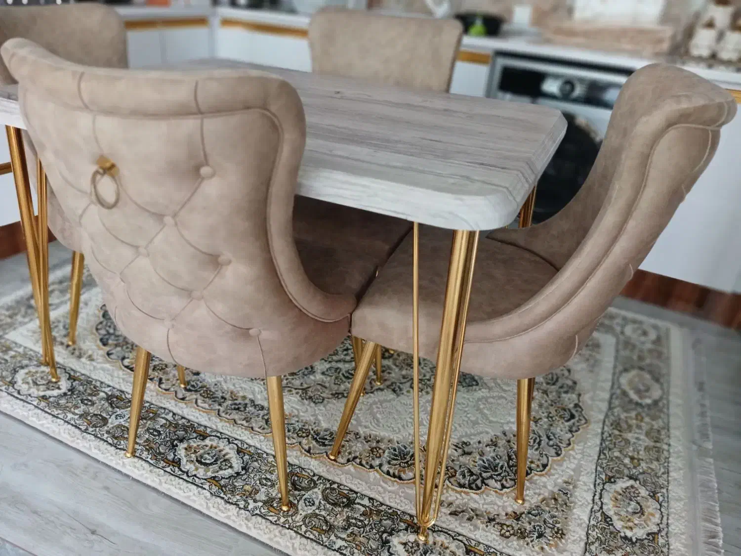 غذا خوری ۴ نفره|میز و صندلی غذاخوری|ماکو, |دیوار