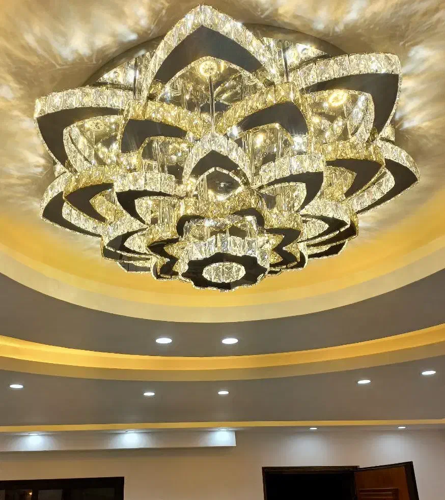 لوستر سقفی مدرن کریستال ریموت‌دار|لوستر و چراغ آویز|تهران, مینابی|دیوار