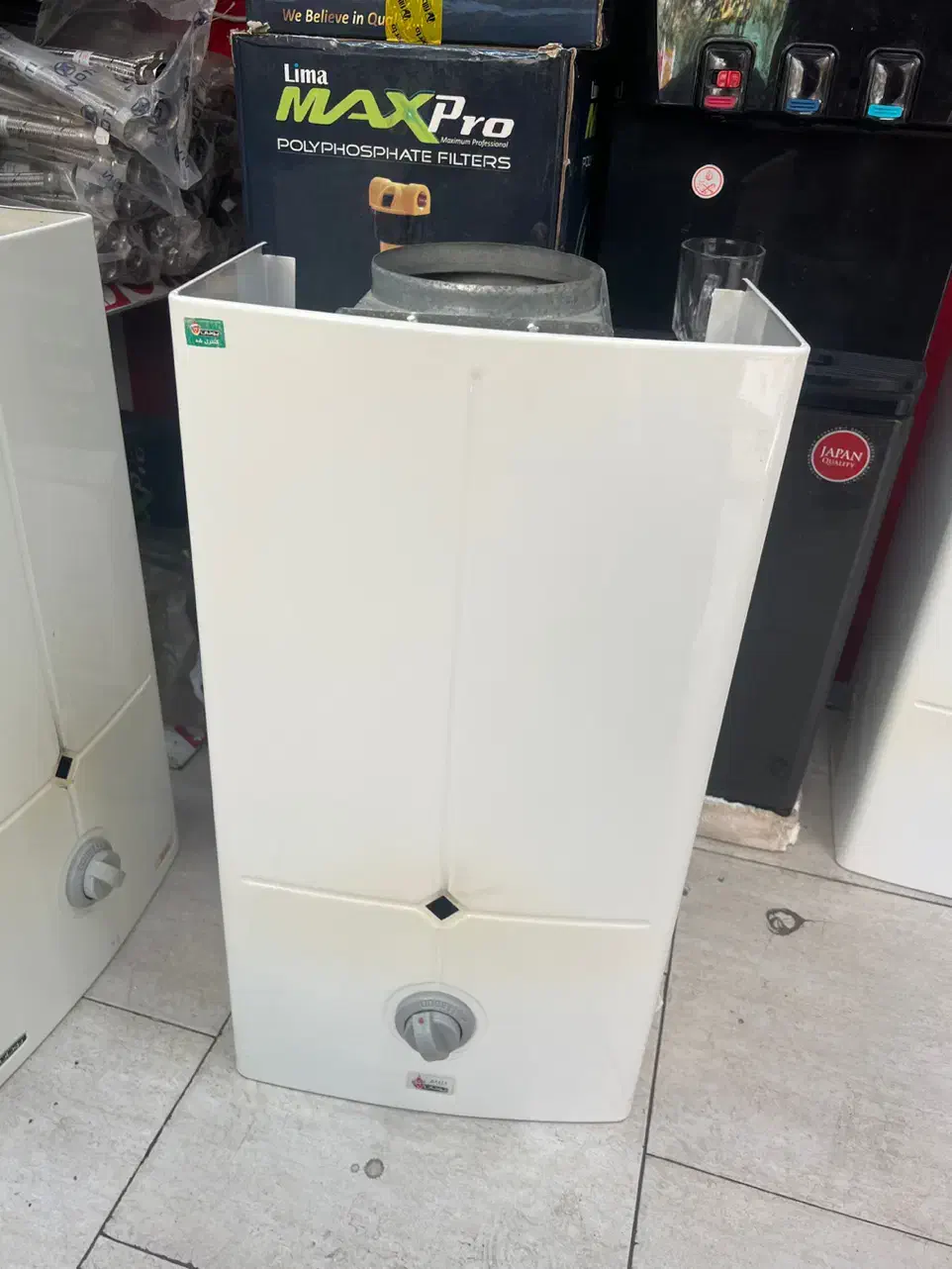 ابگرمکن ۳۱۱۵ کارکرده با ضمانت|آبگرمکن، پکیج، شوفاژ|تهران, وحیدیه|دیوار