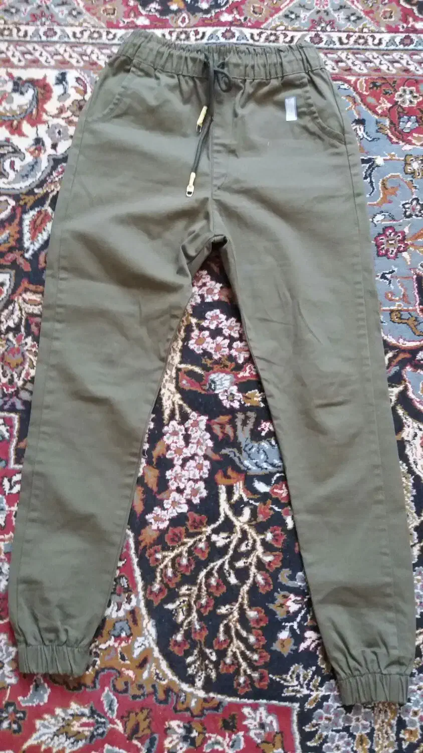 شلواراسلش|لباس|هشتگرد, هشتگرد قدیم|دیوار