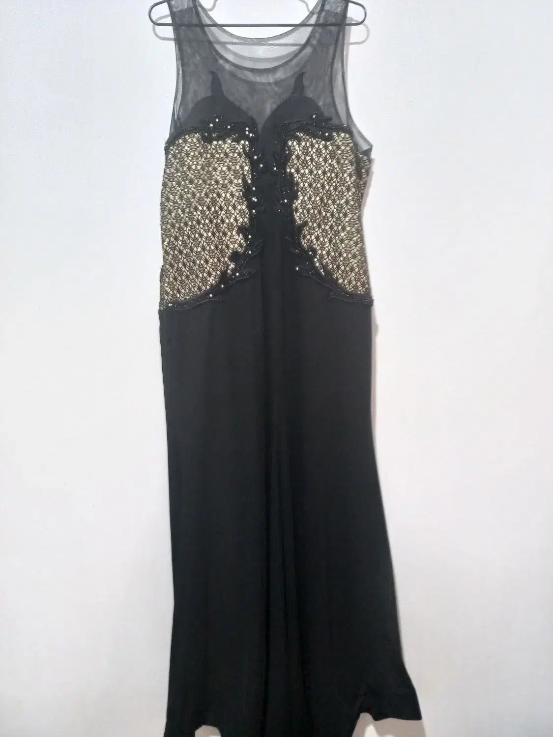 لباس مجلسی|لباس|شوط, |دیوار