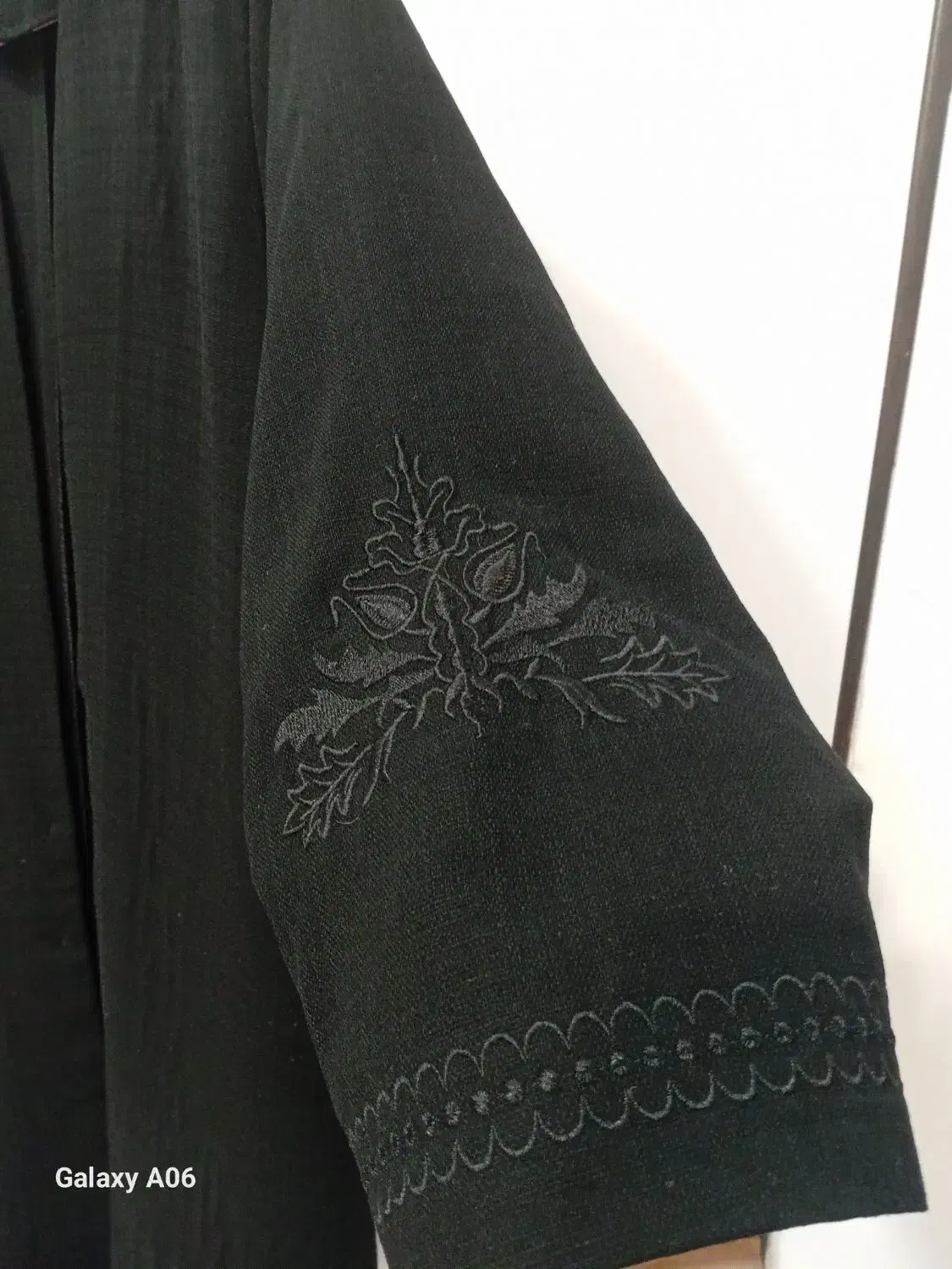 مانتو آستین گلدوزی شده|لباس|مراغه, |دیوار