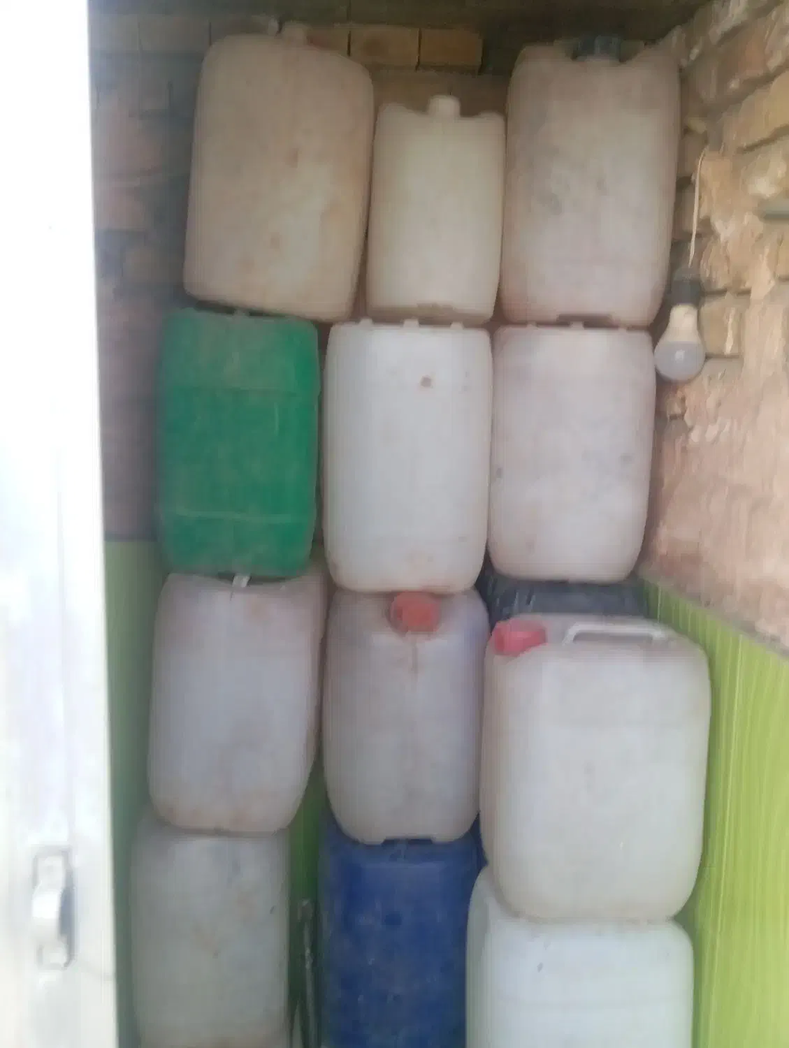 ۲۰لیتری|ظروف نگهدارنده، پلاستیکی، یک‌بارمصرف|سبزوار, شرق کال شمالی|دیوار