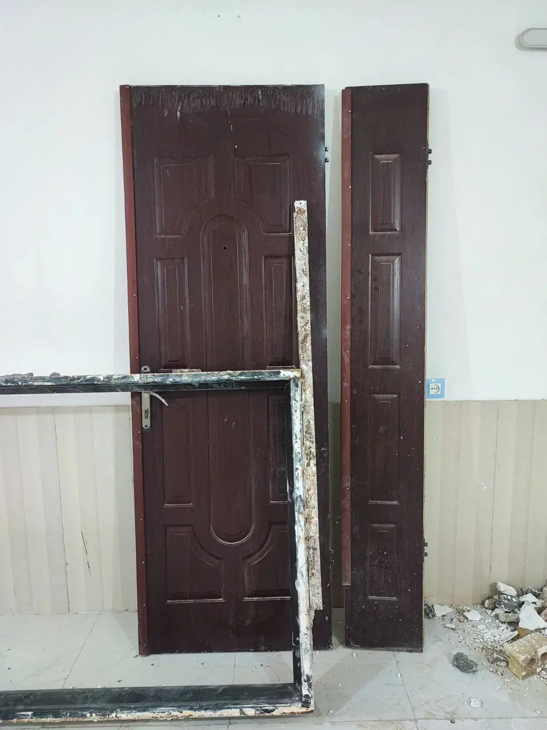 درب چوبی|مصالح و تجهیزات ساختمان|مشهد, کشف|دیوار