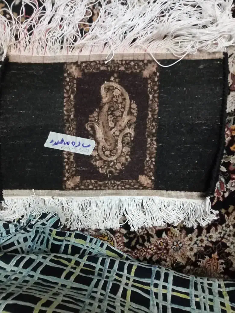 تابلو فرش دستبافت کوچک طرح بته جقه|تابلو فرش|تهران, شهرک دانشگاه|دیوار