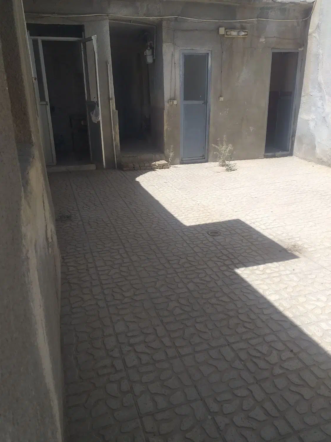 اجاره دو اتاق|اجارهٔ خانه و ویلا|شیراز, بازار|دیوار