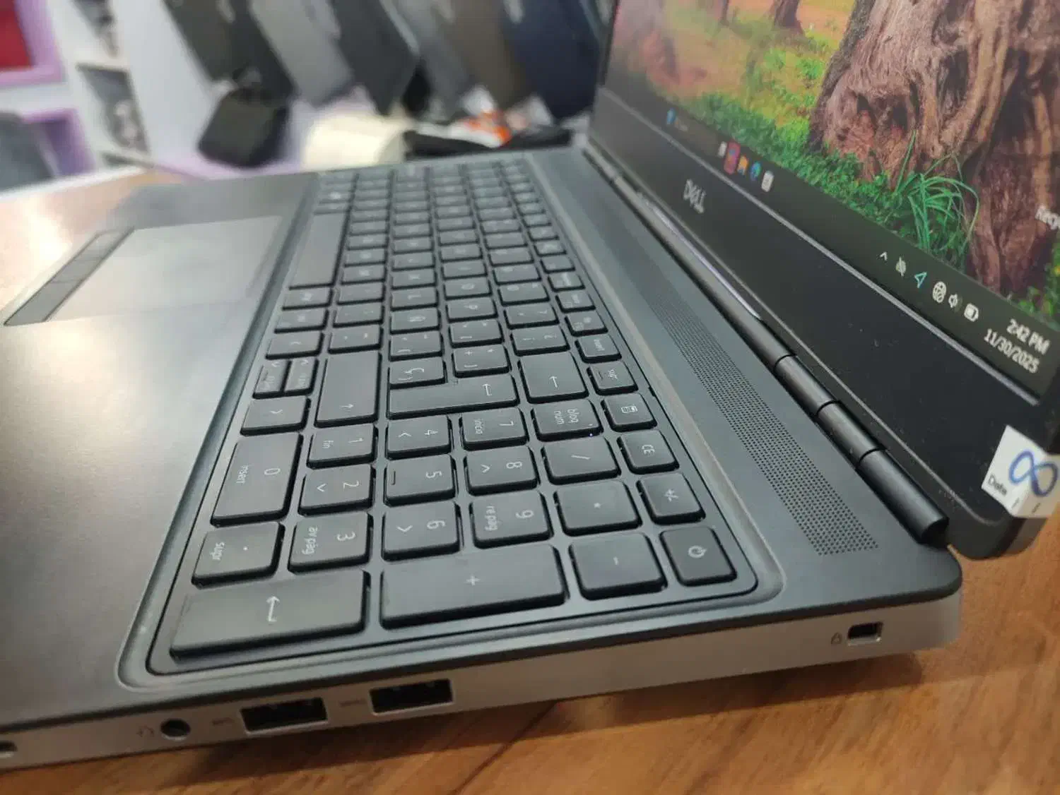 لپ تاپ صنعتی دل پرسیشن ۷۵۵۰ با 6 ماه گارانتی|رایانه همراه|قم, پردیسان|دیوار