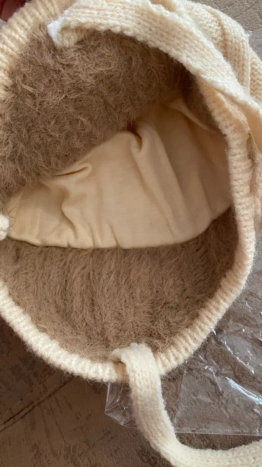 کلاه بچگانه|کفش و لباس بچه|تربت جام, جامی|دیوار