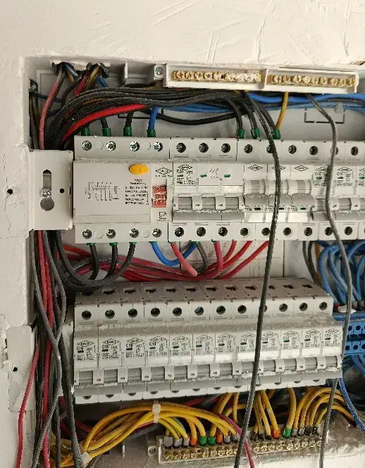 انجام برقکاری|خدمات پیشه و مهارت|قزوین, |دیوار