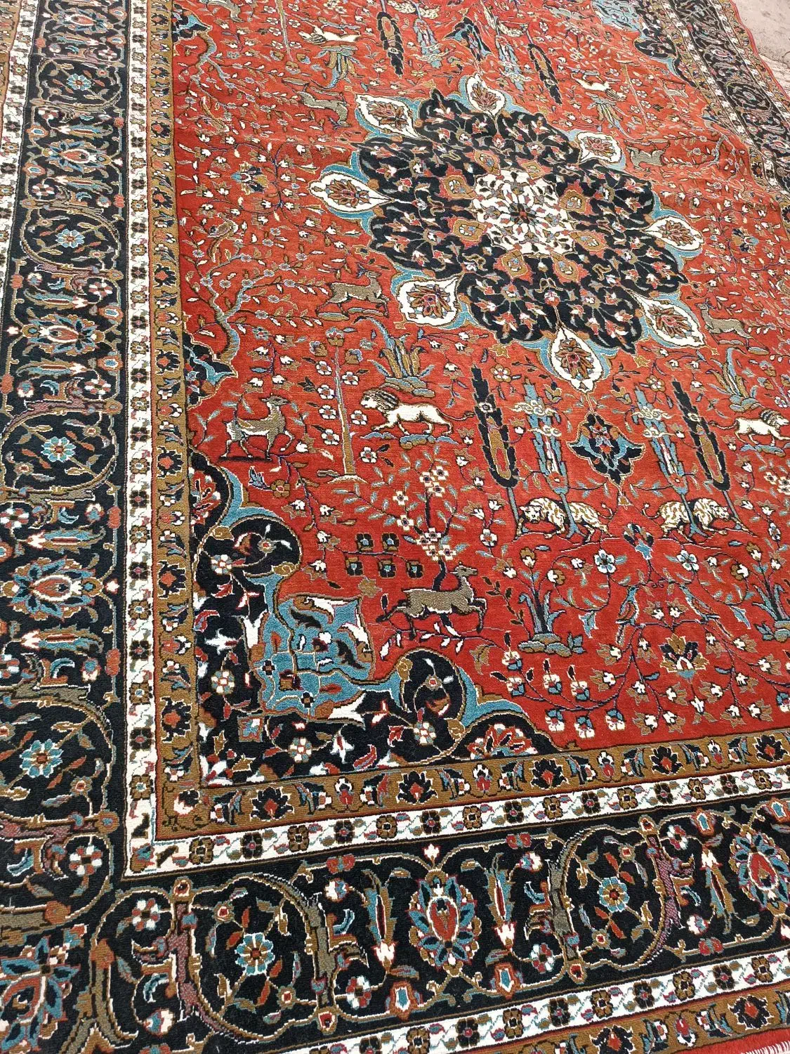 ۳عددفرش ماشینی|فرش|اسفراین, |دیوار