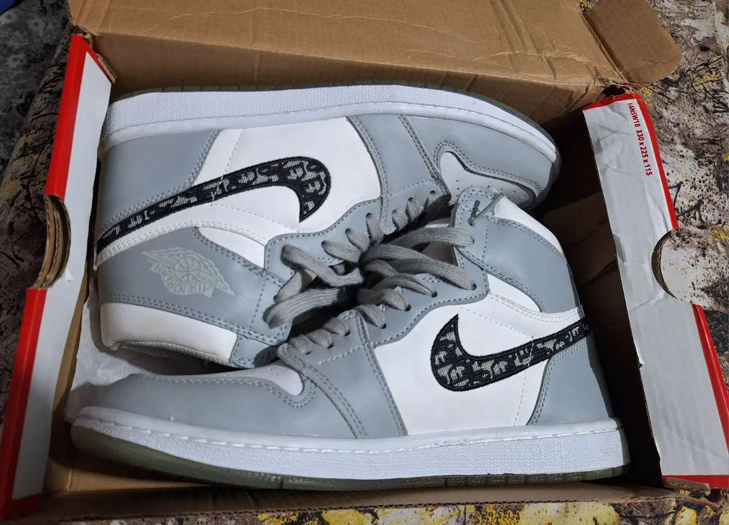 کتونی ایرجردن ۱ دیور|کیف، کفش، کمربند|بابلسر, |دیوار