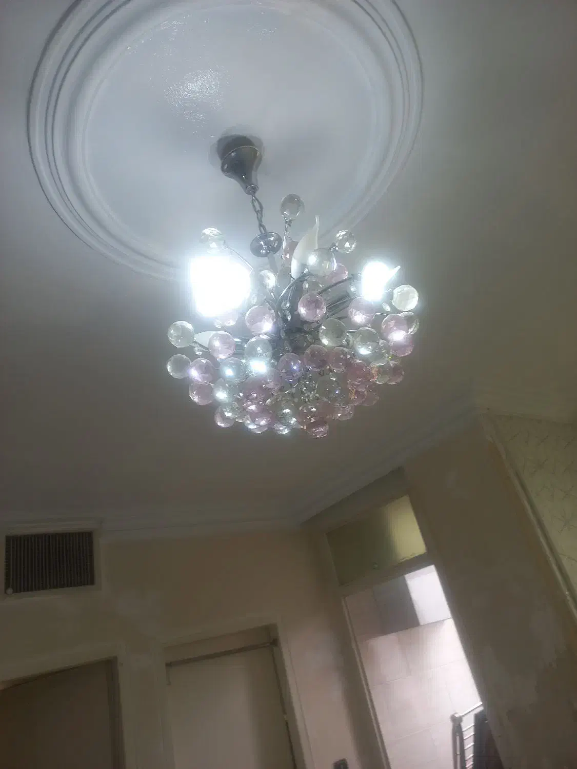 لوستر|لوستر و چراغ آویز|اندیشه, اندیشه فاز ۱|دیوار