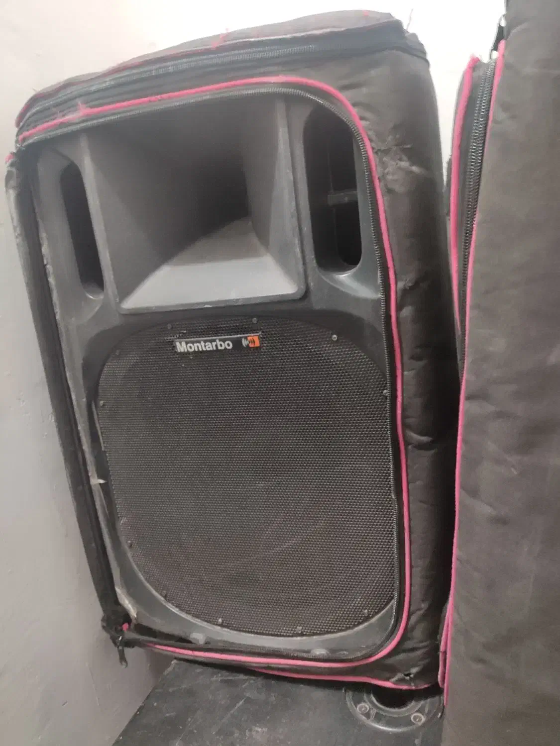 باندمونتاربو فابریک درحد|صوتی و تصویری|قائن, |دیوار